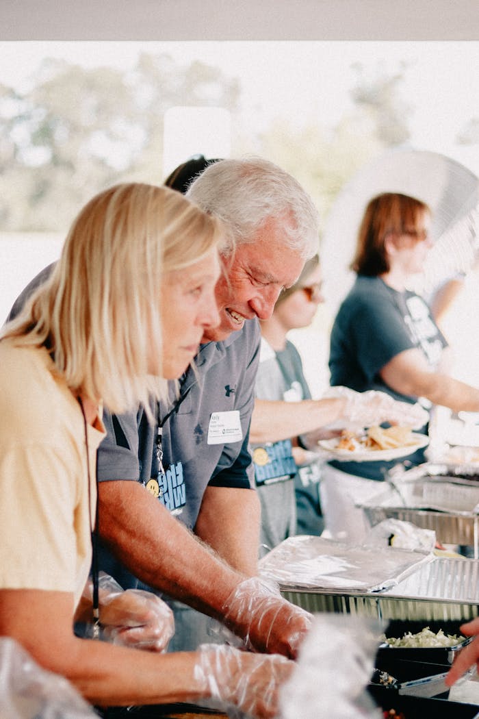 community-outdoor-fellowship-meal-event-30477315